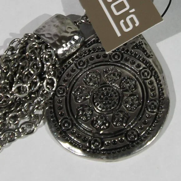 NWT Chico's Blue and Silver Tone Pendant Necklace - Picture 3 of 7